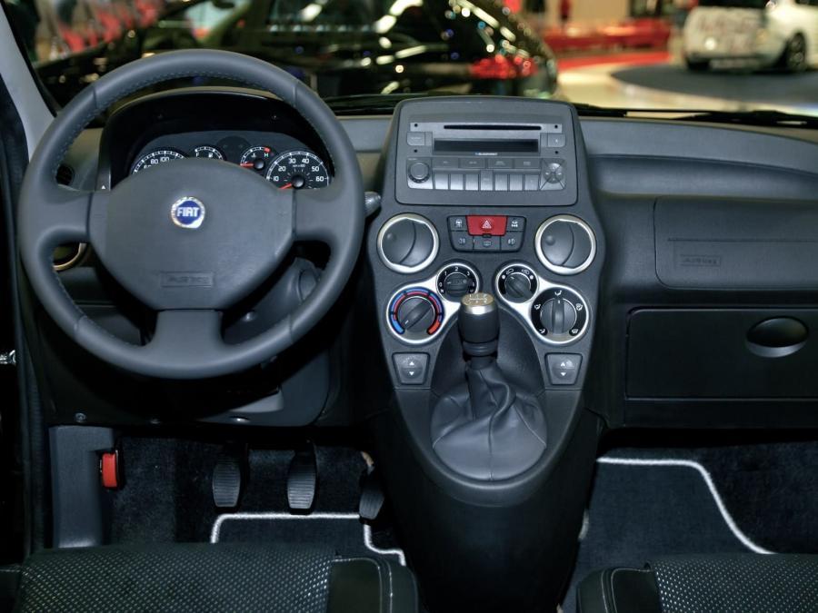  Fiat Panda Monster 2005 года  (фото 2 из 2)